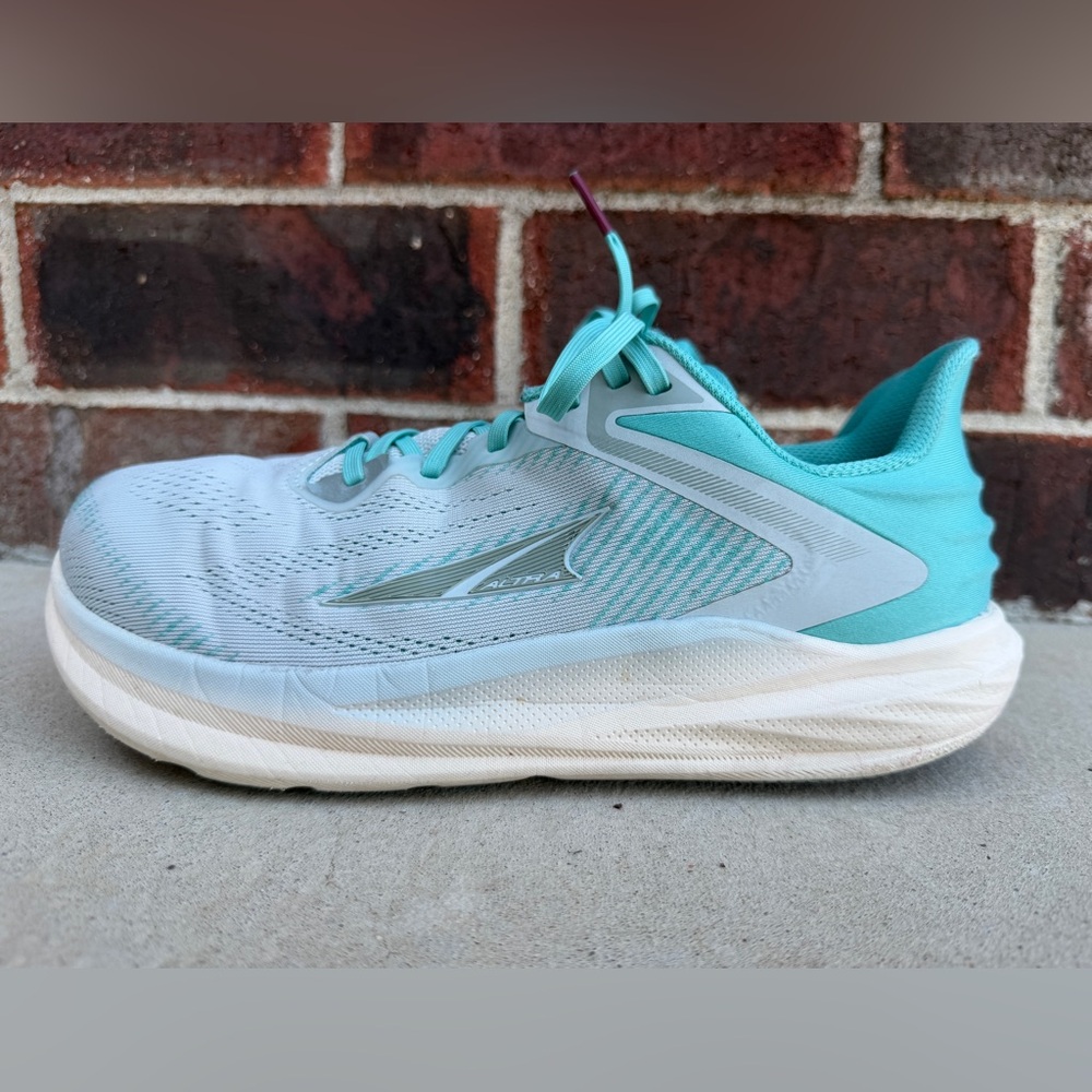 Torin 8 Altra Teal and White Running Shoes